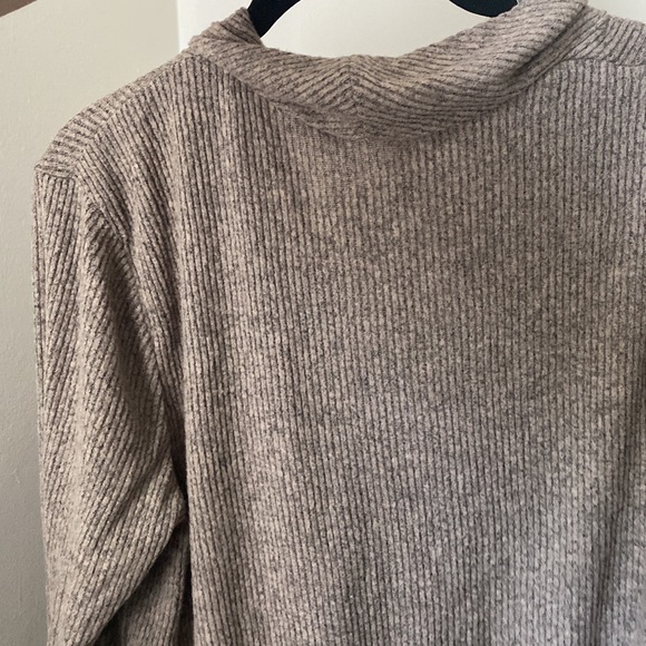 Cardigan - Picture 3 of 3